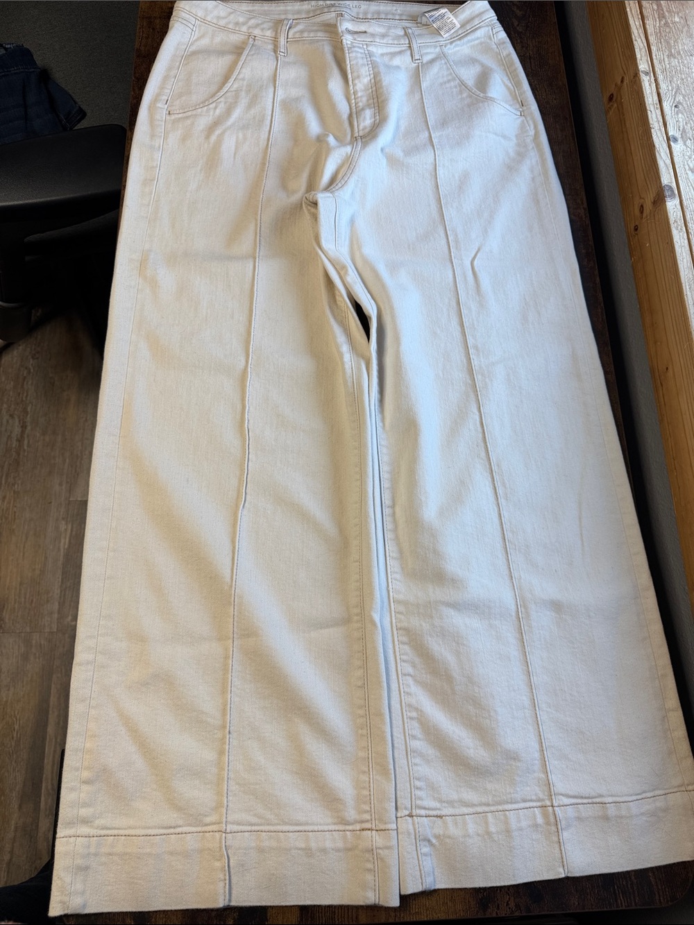 Chico's White Wide-Leg Cotton Jeans